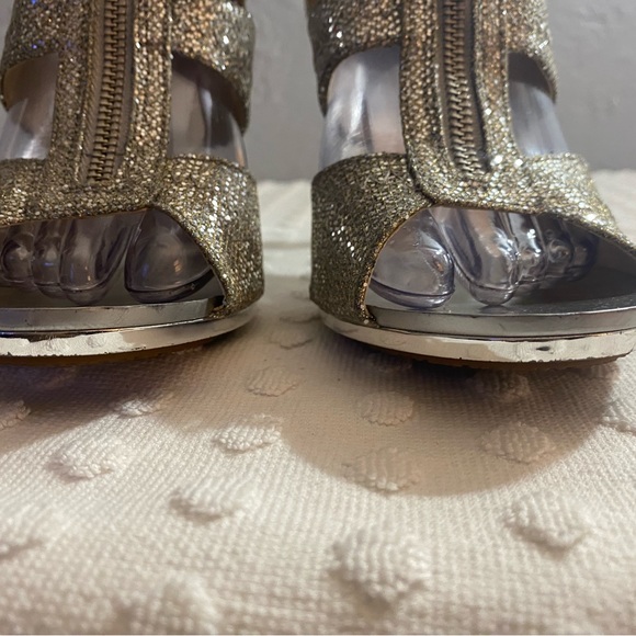 Michael Michael Kors Women's Berkley zipper Silver Glitter Heels - Picture 15 of 16